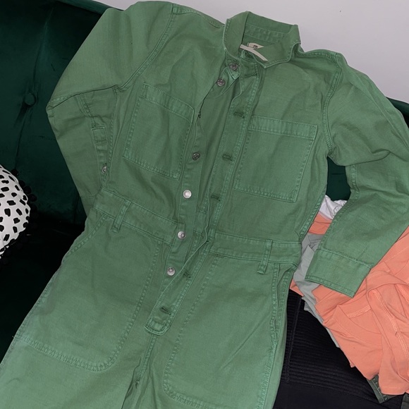 Garment-Dyed Relaxed Coverall Jumpsuit - Picture 4 of 4